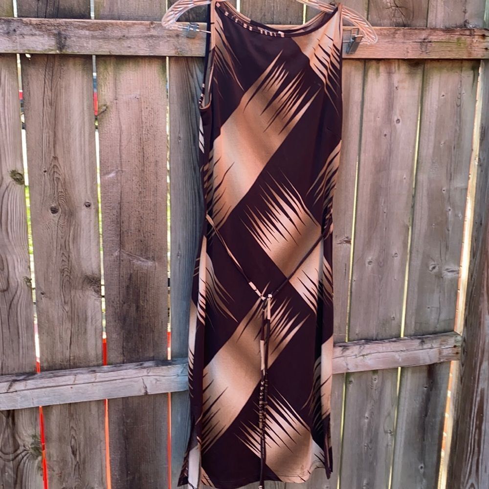 Niche Brown patterned dress sz. S